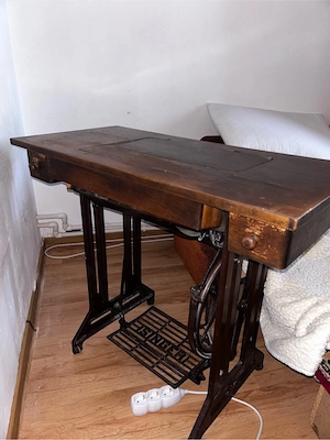 Vand masina de cusut veche SINGER originala, aproximativ 150 de ani vechime 