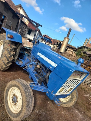 Tractor ford 2000 - imagine 2