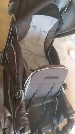 cărucior pentru 2 copii 