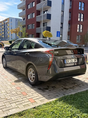 Toyota Prius 2016 hibrid+GPL - imagine 4