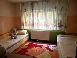 LUNEI - 3 CAMERE - 2 BAI - ETAJ 2 -  2 BALCOANE - CENTRALA PROPRIE - DECOMANDAT - CLIMA - imagine 9