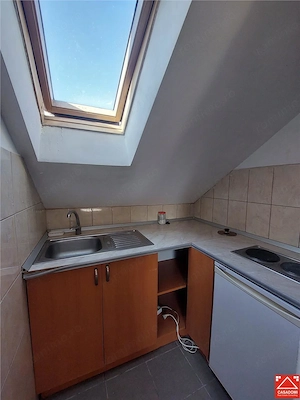 Apartament la mansarda, ultracentral - imagine 6