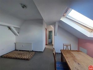 Apartament la mansarda, ultracentral - imagine 8