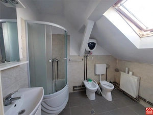 Apartament la mansarda, ultracentral - imagine 5