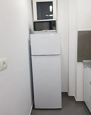 Închiriere 2 Camere Ultracentral, Vedere Dambovita, Renovat - imagine 6