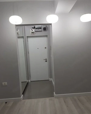 Închiriere 2 Camere Ultracentral, Vedere Dambovita, Renovat - imagine 5