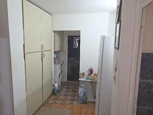 Ofer spre inchiriere apartament 2 camere mobilat zona sud parter - imagine 5