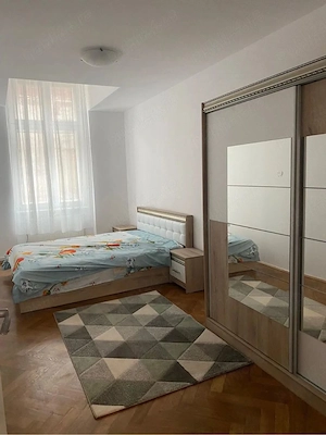 Apartament cu 3 camere, ultracentral   Piața Libertății - imagine 2