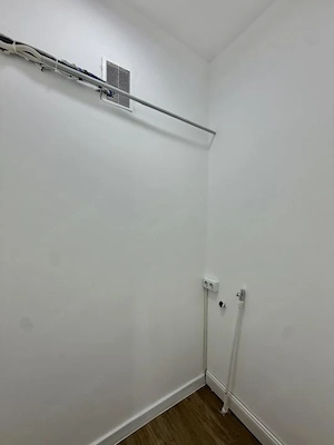 Apartament 2 camere, renovat complet, etaj 9/10, zona Dambovita  - imagine 16