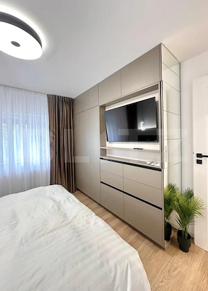 Vanzare apartament 4 camere - 76,58 mp + boxa + balcoane - Lipovei - imagine 10