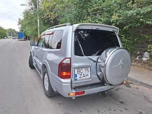 Mitsubishi Pajero Autoutilitara - imagine 4