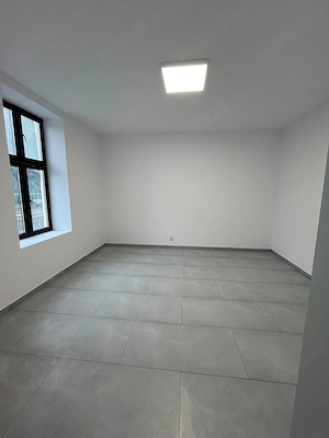Birouri de închiriat   recent renovate, Rădăuți - imagine 4