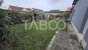 Casa individuala cu 4 camere 230mp curte libera de vanzare Gusterita - imagine 8