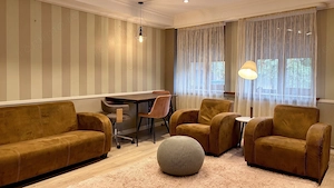 Casă cu design aparte | 4 camere | Demisol și mansardă înaltă | Centrală Proprie - imagine 2