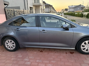 Toyota Corolla 1.5 Business, 45.800 km, unic proprietar - imagine 8