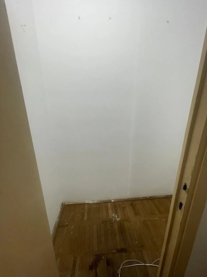 Apartament cu 3 camere, suprafata generoasa, etaj 2/4, zona Valea Rosie - imagine 8