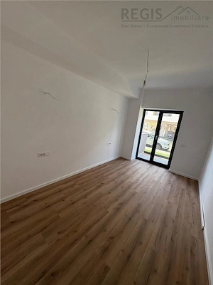 Apartament de vanzare cu 3 camere Tractorul - imagine 6