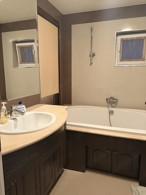 Apartament 3 camere de vânzare Scriitorilor Brașov  - imagine 5