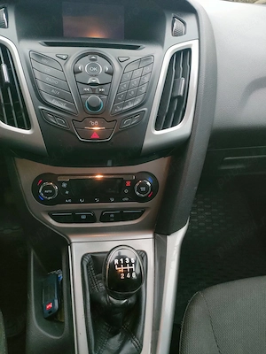 Vând Ford Focus Turnier (Break) | 2011 | 1.6 TDCi (115 CP) | Gri | Dublu Climatronic | Jante Aliaj - imagine 5
