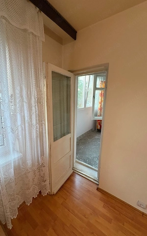 Crângași   Piață | 2 Camere Decomandat, Etaj 3 din 8, Bloc Anvelopat   Ideal Investiție - imagine 3