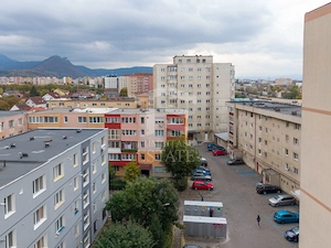 TRIAJ - Coresi | 3 camere +2 bai | 70 mp utili NERENOVAT | decomandat - imagine 19