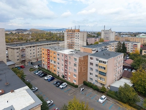 TRIAJ - Coresi | 3 camere +2 bai | 70 mp utili NERENOVAT | decomandat - imagine 13