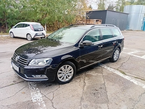 Vand VW Passat break 2013 (schimb cu Logan 1.2 benzina plus diferenta) - imagine 2