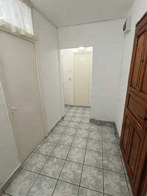 Apartament 2 camere, 55 mp, zona Hotvon  - imagine 4