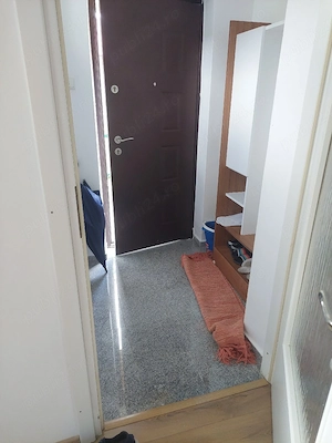  Propietar  vând apartament în SINAIA - imagine 3