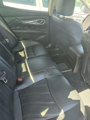 vand sau schimb marca INFINITI - imagine 4