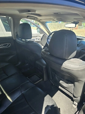 vand sau schimb marca INFINITI - imagine 3