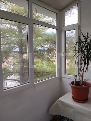 Apartament 2 camere, 48 mp, zona Micro 9 - imagine 12
