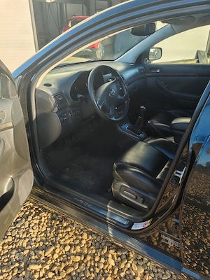 Toyota Avensis 2012 2.0 D-4D Stare Excelenta - imagine 4