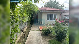 Casă cu spațiu comercial și teren 899 mp – Șendreni