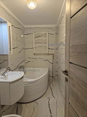 Garsonieră renovată modern | Etaj 2/8 | București Mall – Vitan - imagine 3