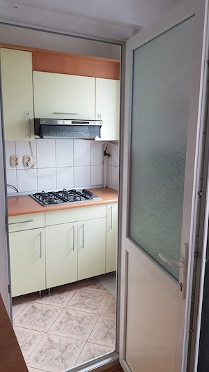 Garsoniera de închiriat zona Caraiman  - imagine 7