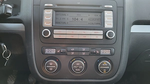 VW Golf 5  Tour , 3 Usi, an 2008, 1.4 MPI, 80CP, 207000 Km - imagine 7