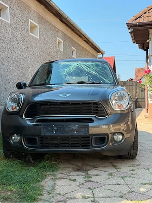 Dezmembrez Mini Cooper Countryman  - imagine 3