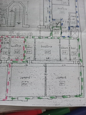 Proprietar, Balcescu-Piata Crucii, spatios, luminos, boxa in beci, gradina