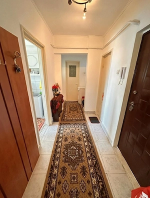 De vanzare apartament 2 camere decomandat . - imagine 5
