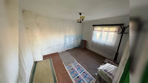 Casa batraneasca+teren 2740 Mp - imagine 3