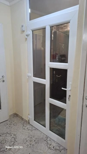 Apartament renovat 2 camere in Peregu Mare - imagine 18