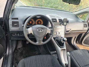 Vând Toyota  Auris 2.0 diesel din 2008 - imagine 10