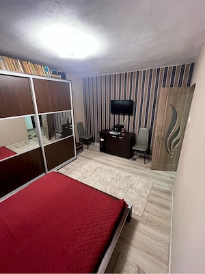 Prima închiriere, apartament 2 camere, decomandat. zona Hortensiei  Progresului Baia Mare  - imagine 2