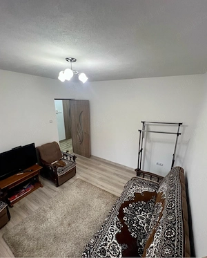 Prima închiriere, apartament 2 camere, decomandat. zona Hortensiei  Progresului Baia Mare  - imagine 5