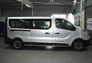 Renault Trafic 2.0 dCi, 125 CP, 9 locuri, 2016 | Disponibil la comandă din Suedia - imagine 2