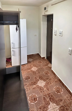 Apartament 3 camere decomandat, parter, mobilat, boxă, zona 5 Calarasi - imagine 7