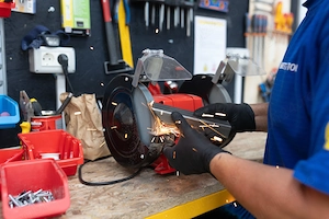 Angajam Lacatus Mecanic - Sudor, Electrician si Muncitor necalificat - imagine 4