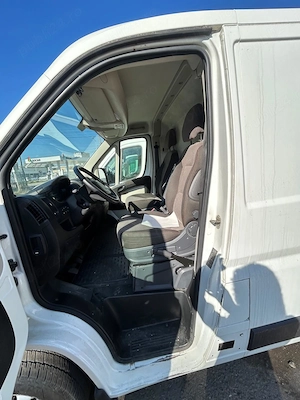 Vand Peugeot Boxer din 2019 - imagine 2