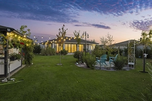 Langa Padure si lac, Vila P+Pod , 900mp teren,  terasa 40mp,  complex securizat - imagine 2